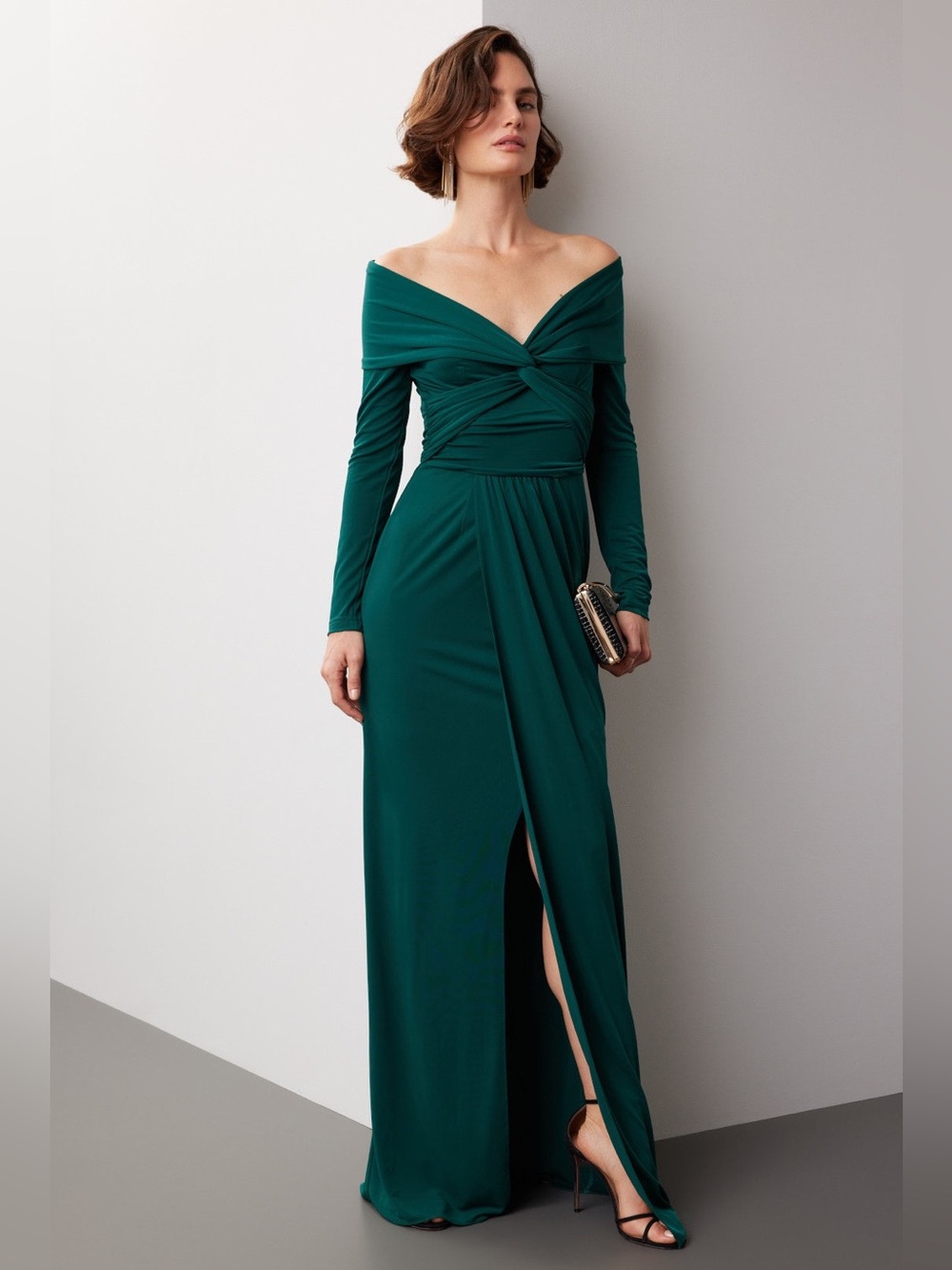 Off-Shoulder Twist Front Emerald Green Evening Dress